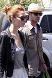 th_71720_Preppie_-_Jessica_Biel_shopping_at_Whole_Foods_in_Brentwood_-_July_4_2009_9412_122_182lo.jpg