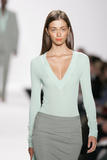 th_35200_md-lerage.com-ss05-rtw-newyork-w-cole-004-xexwaj4h_123_362lo.jpg