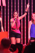 th_594233371_n_scherzinger_performs_LA_071211_014_122_454lo.jpg