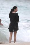 th_62628_celebrity_paradise.com_TheElder_CourteneyCox2011_03_29_onvacationinSaint_Barthelemy4_122_513lo.jpg