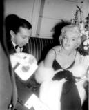 th_73402_MarilynMonroe_TheRoseTattooPremiere_Dec-13-1955_07_122_64lo.jpg