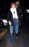 http://img226.imagevenue.com/loc129/th_48228_Rachael_Leigh_Cook_out_and_about_in_Hollywood_CU_ISA_08_122_129lo.jpg