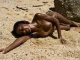 Naomi nude beachu30w7hbqtg.jpg