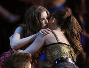 http://img226.imagevenue.com/loc244/th_92957_2010_MTV_Movie_Awards_Show123_122_244lo.jpg