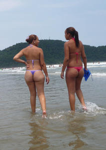 Latin Girls On The Beach-g1ou20ll4h.jpg
