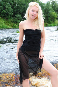 Aleska A - Ripple  q0v30oavr3