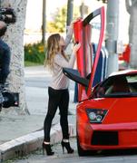 http://img226.imagevenue.com/loc537/th_88531_Hilary_On_the_set_of_She_Wants_Me_in_LA82_122_537lo.jpg