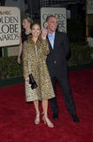 http://img226.imagevenue.com/loc542/th_79495_Golden_Globe_Awards_2001_7074_122_542lo.jpg